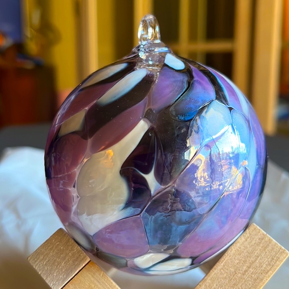 Zorza  MouthBlown By Polish Artisans Ornament Purple White Swirls
